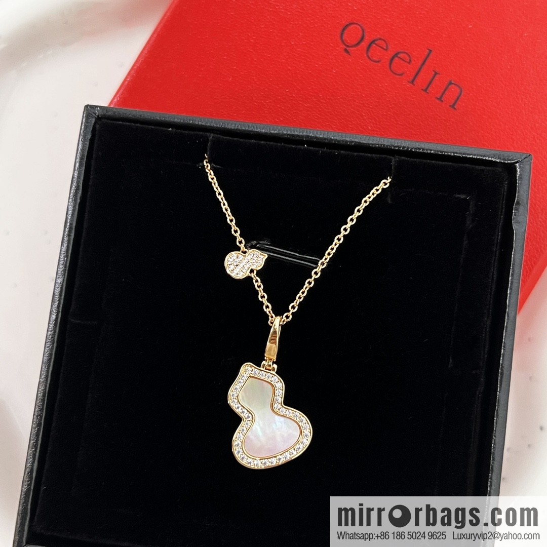Qeelin, full diamond gourd necklace