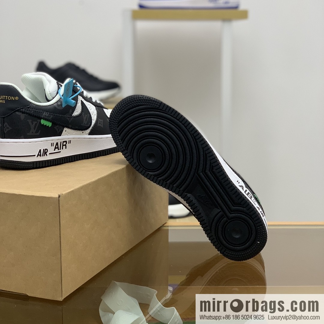 LV Louis Vuitton, classic Monogram and Damier element patchwork A JL sneakers