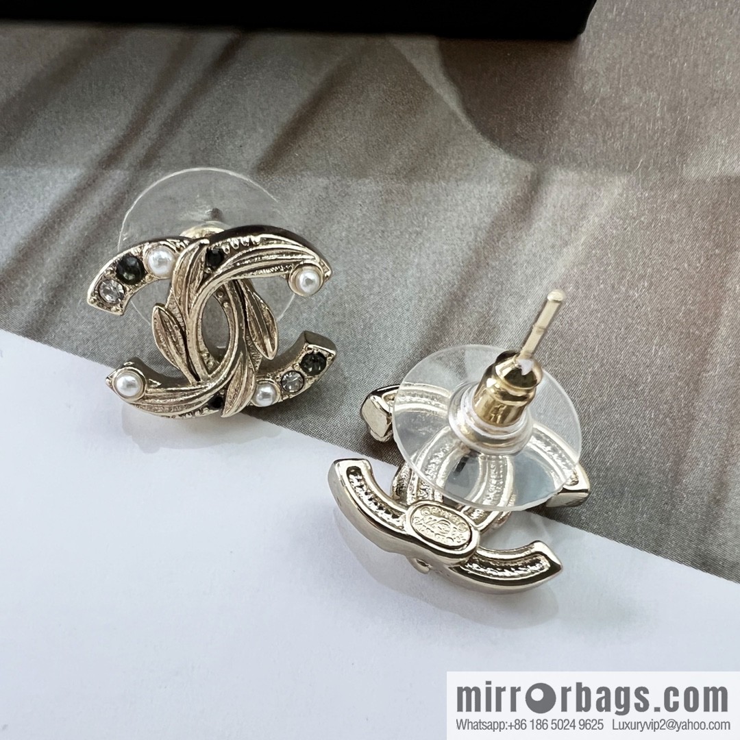 New ☑️ Chanel double c stud earrings