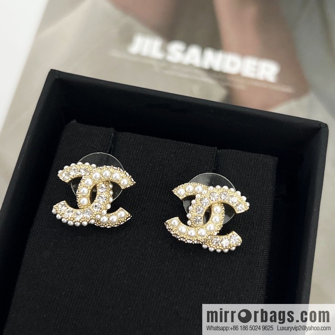 New ☑️ Chanel double c half diamond half pearl stud earrings