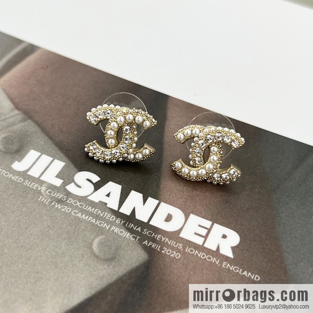 New ☑️ Chanel double c half diamond half pearl stud earrings