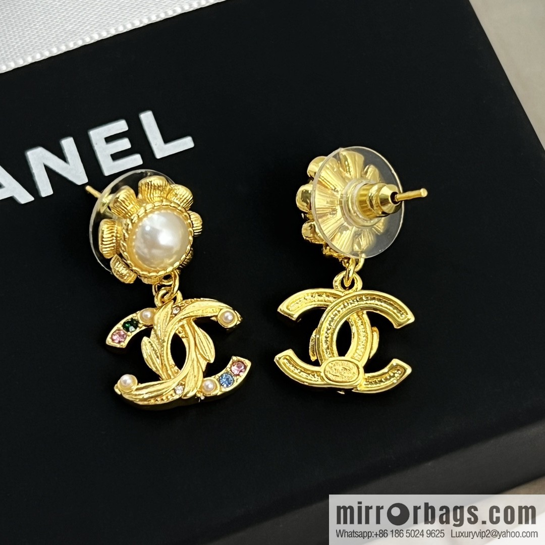 New ☑️ Chanel double c stud earrings