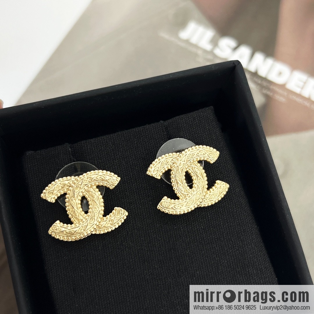New ☑️ Chanel double c stud earrings