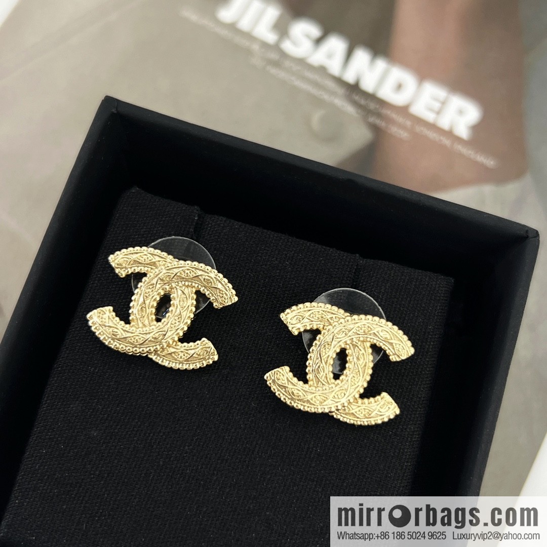 New ☑️ Chanel double c stud earrings