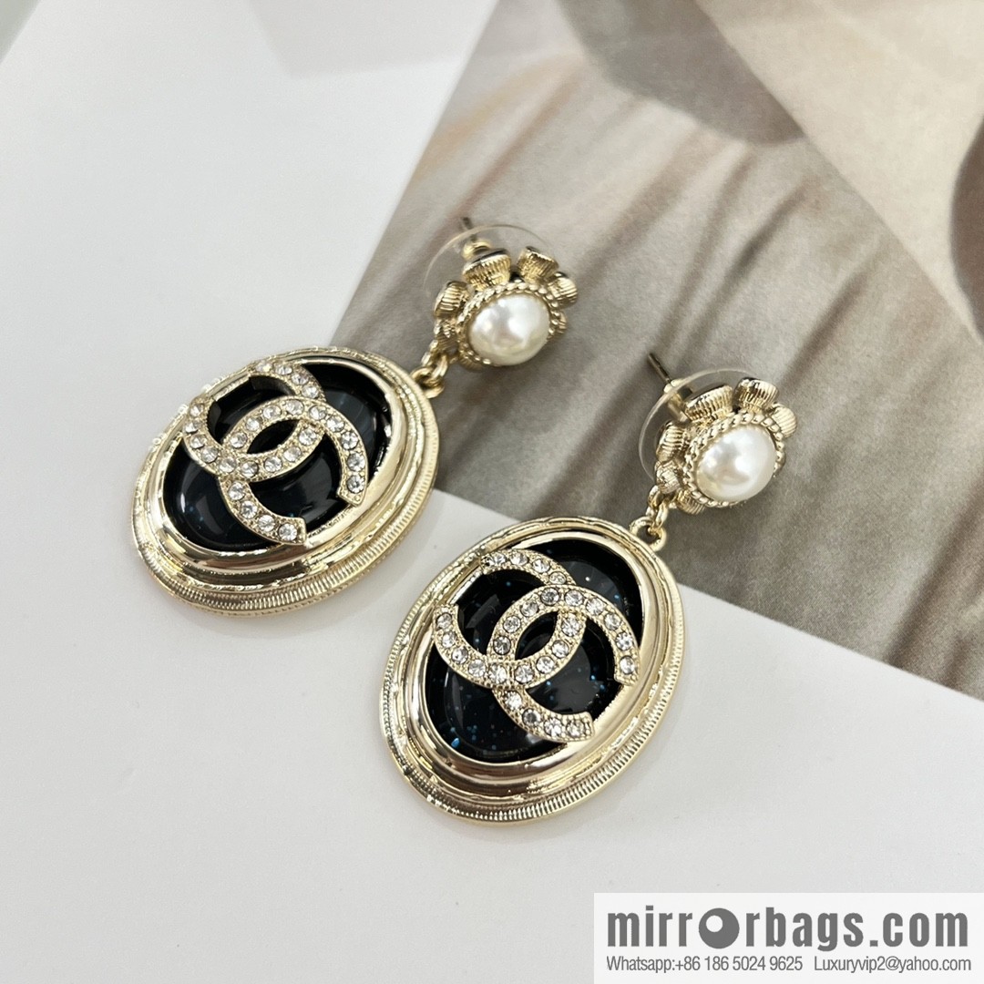 New ☑️ Chanel double c black water drop stud earrings