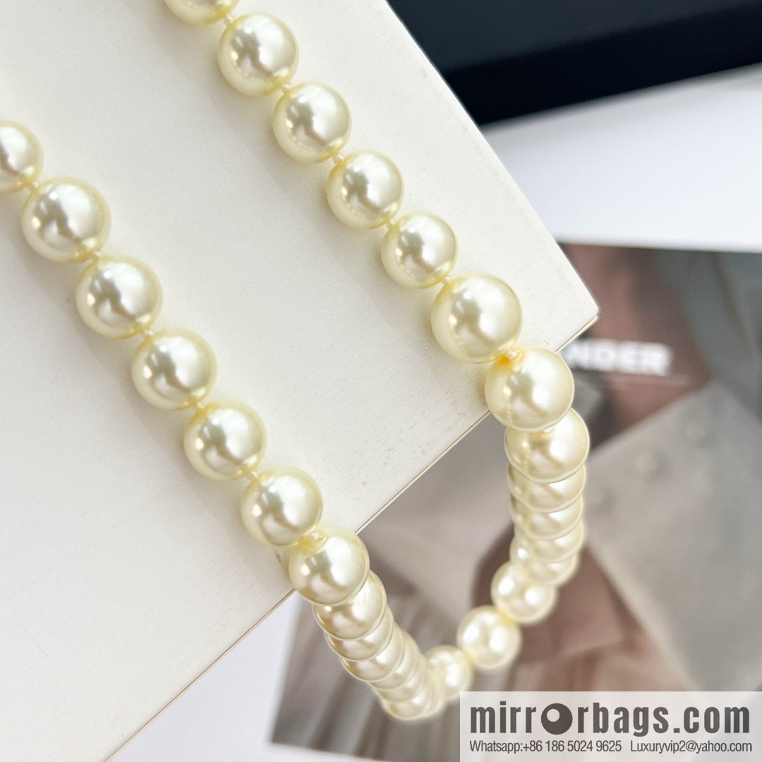 New ☑️ Chanel double c pearl sweater chain necklace