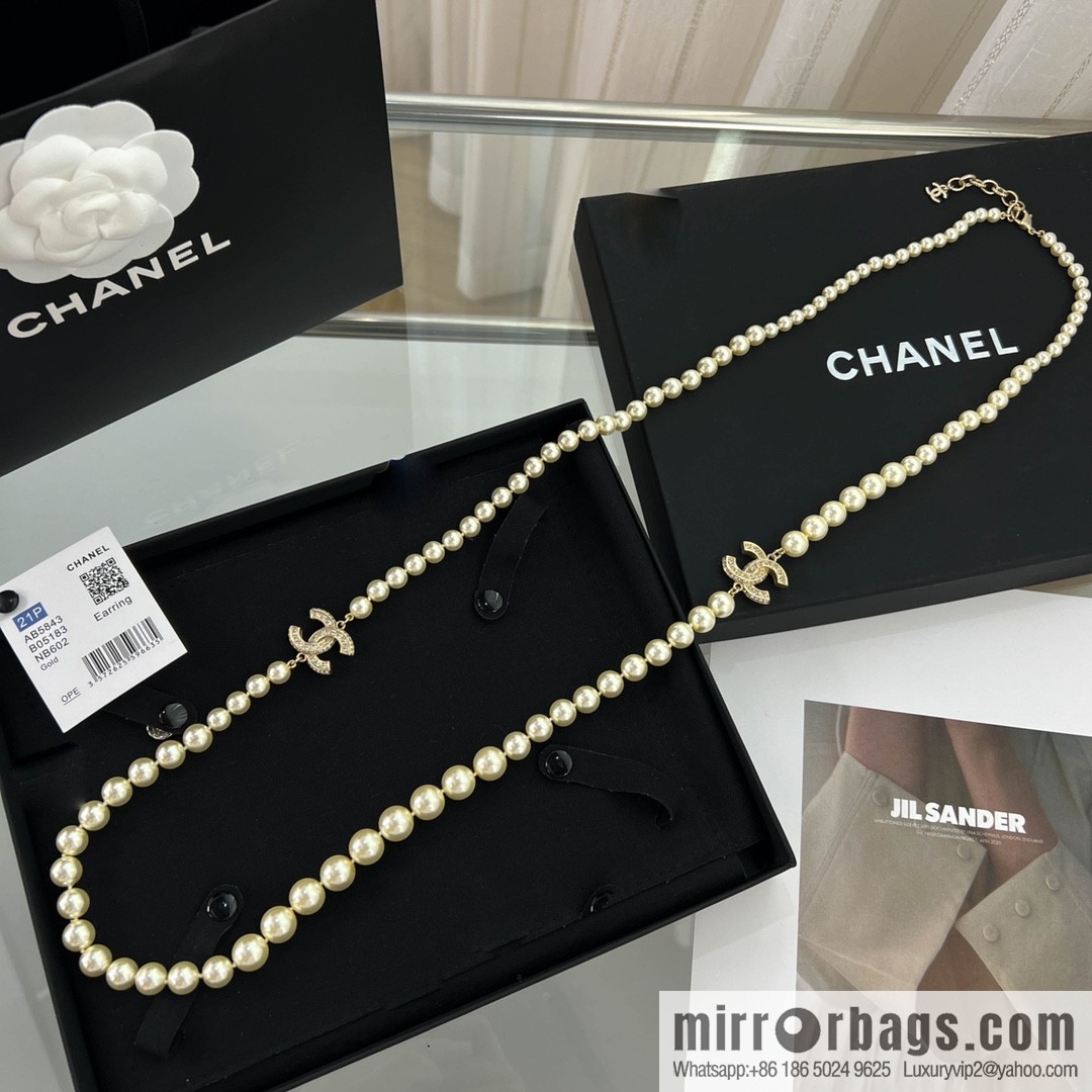 New ☑️ Chanel double c pearl sweater chain necklace