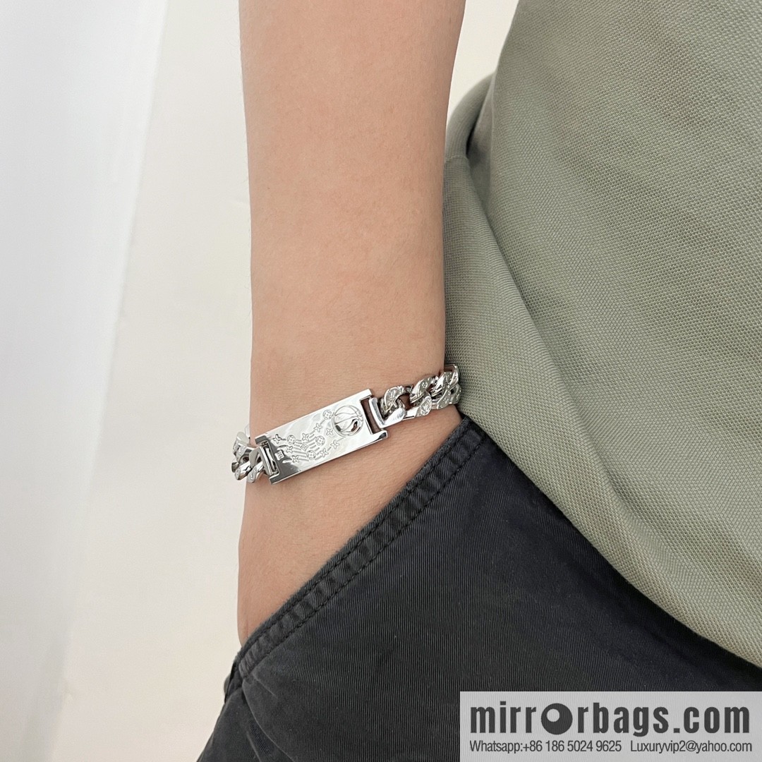 Louis Vuitton Louis Vuitton lv bracelet