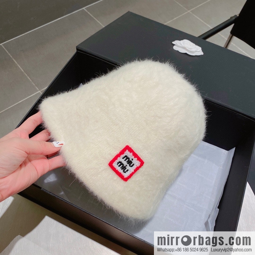 Miumiu 2022 autumn and winter new rabbit down bucket hat