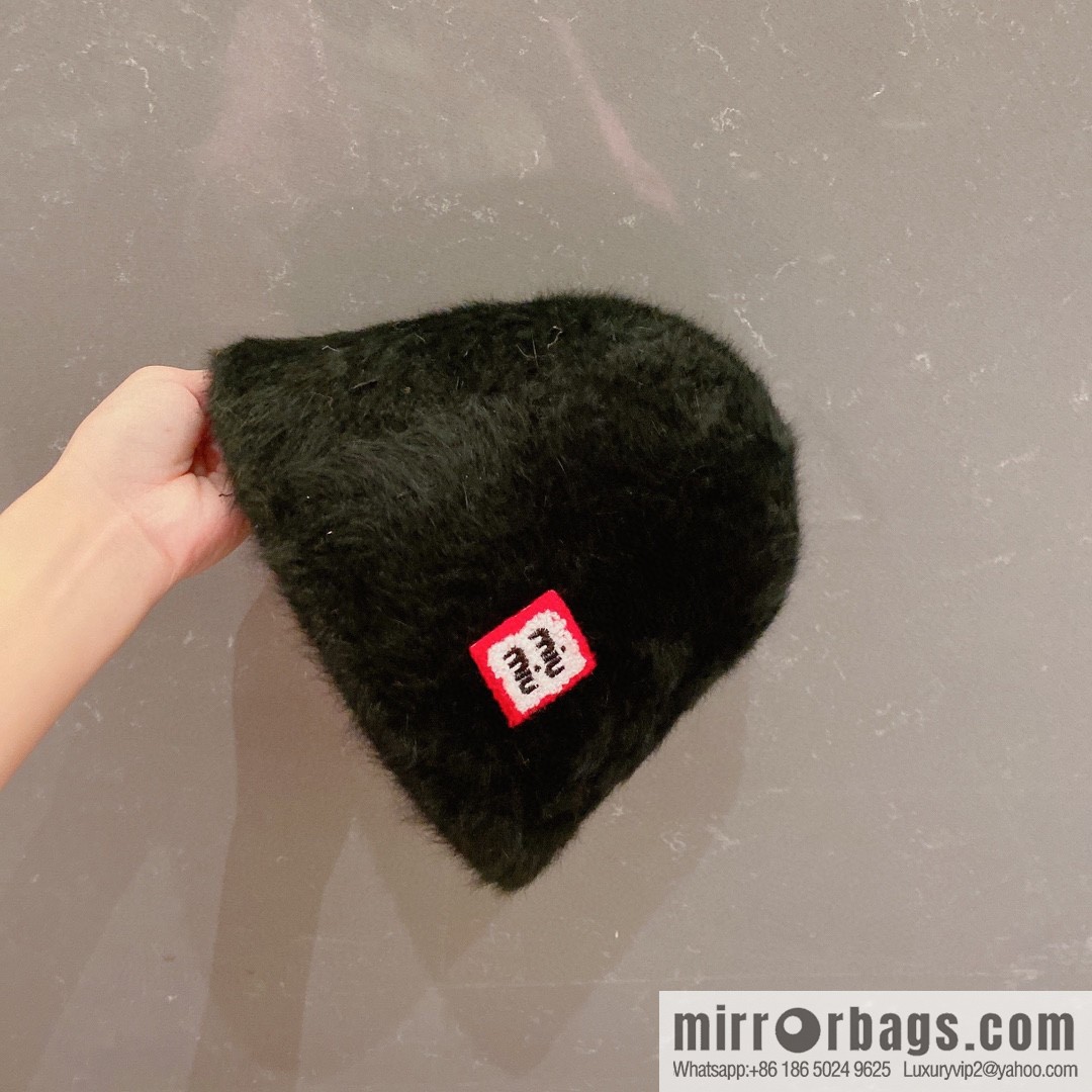 Miumiu 2022 autumn and winter new rabbit down bucket hat