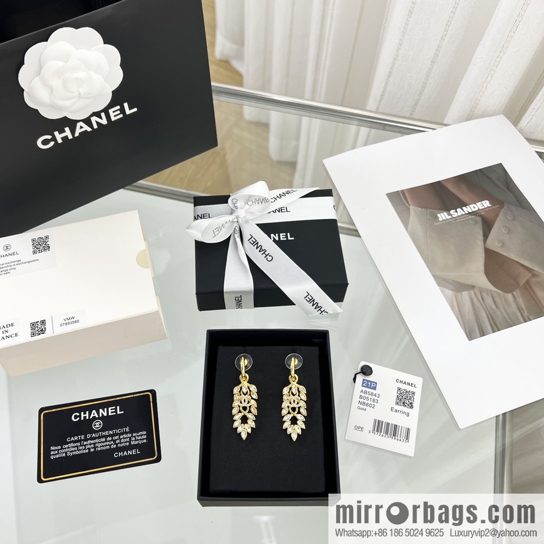 New ☑️ Chanel double c wheat ear gold leaf stud earrings