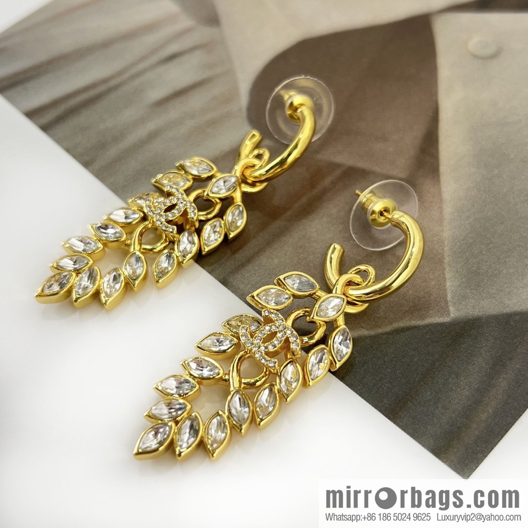 New ☑️ Chanel double c wheat ear gold leaf stud earrings
