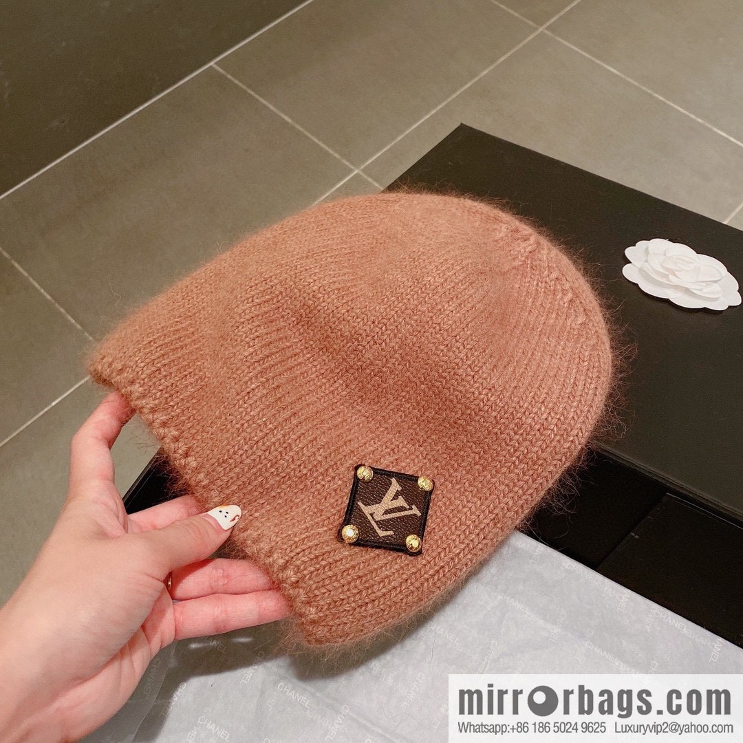 LV Louis Vuitton 2022 autumn and winter new wool knitted wool hat