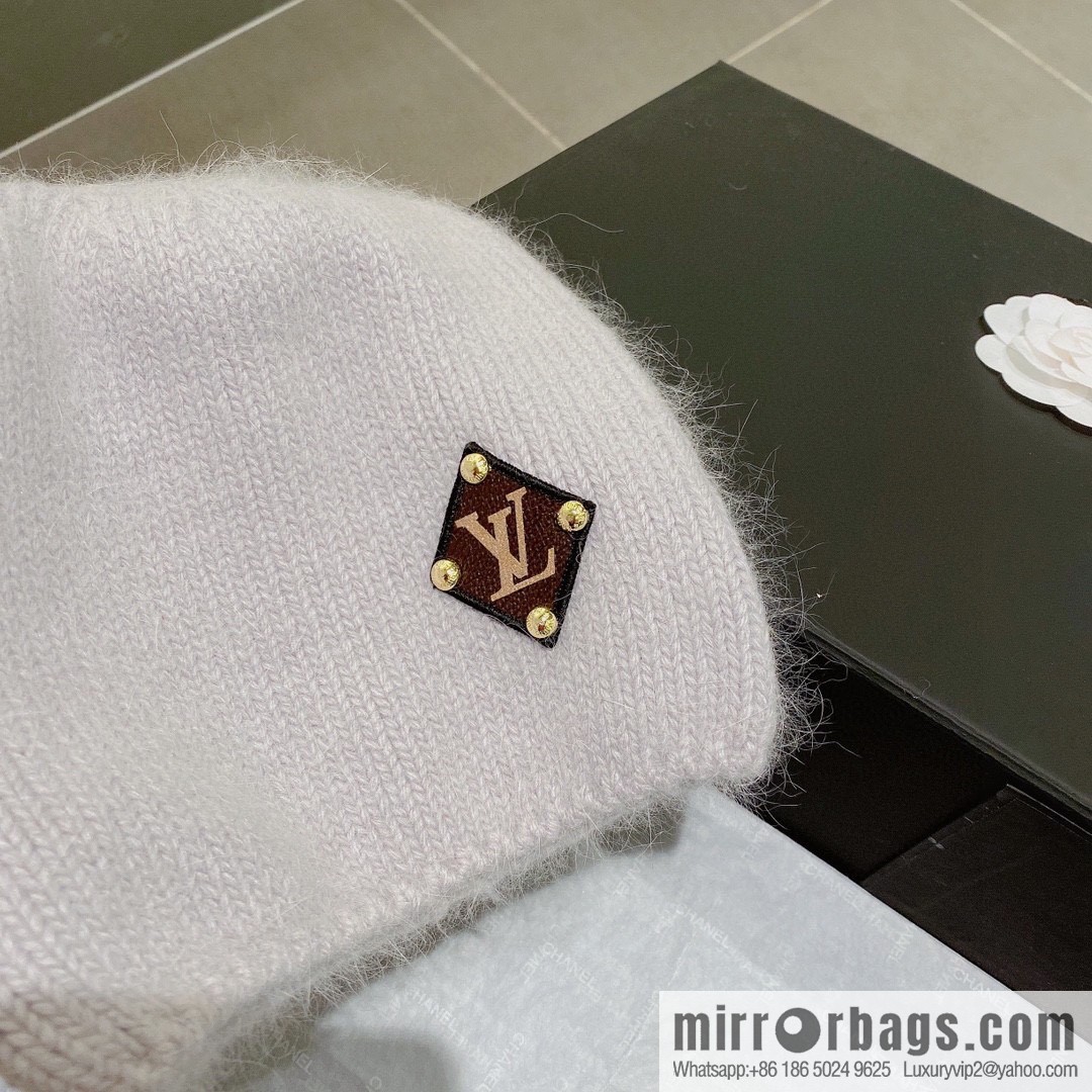 LV Louis Vuitton 2022 autumn and winter new wool knitted wool hat
