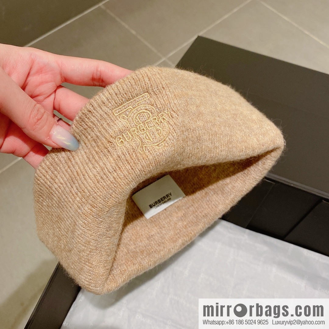 Burberry 2022 autumn and winter new wool knitted hat