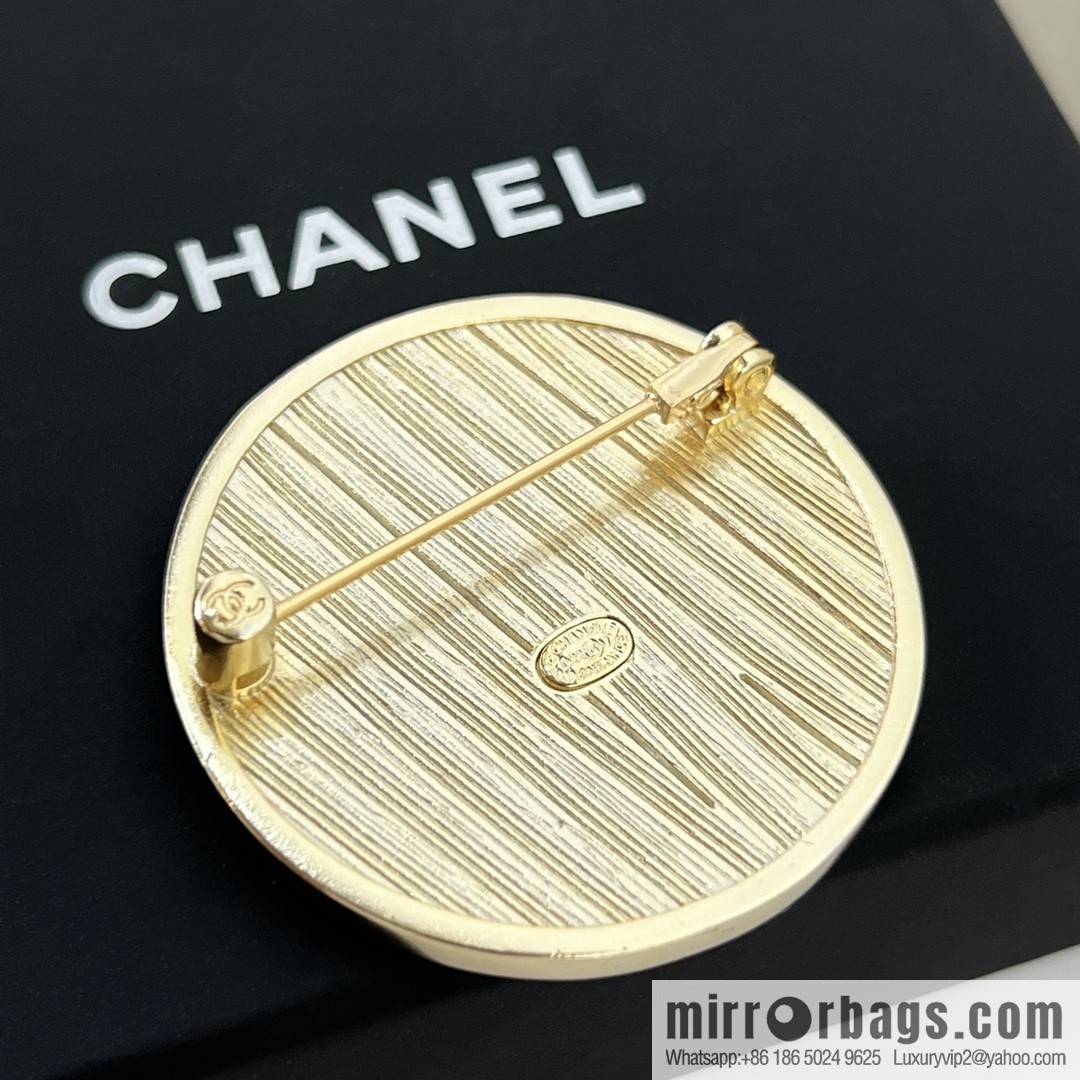 New ☑️ Chanel double c gold round wheat ear brooch