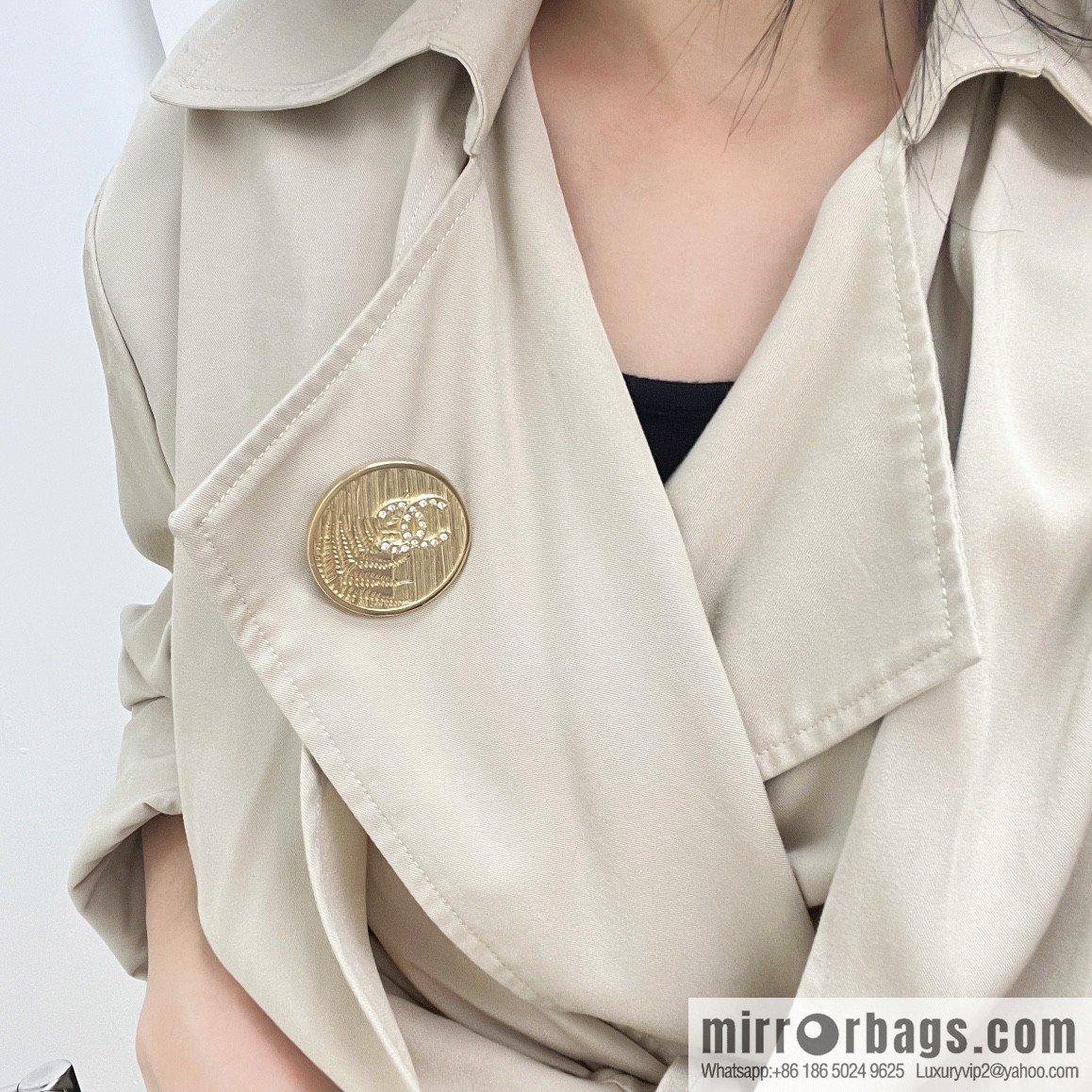 New ☑️ Chanel double c gold round wheat ear brooch