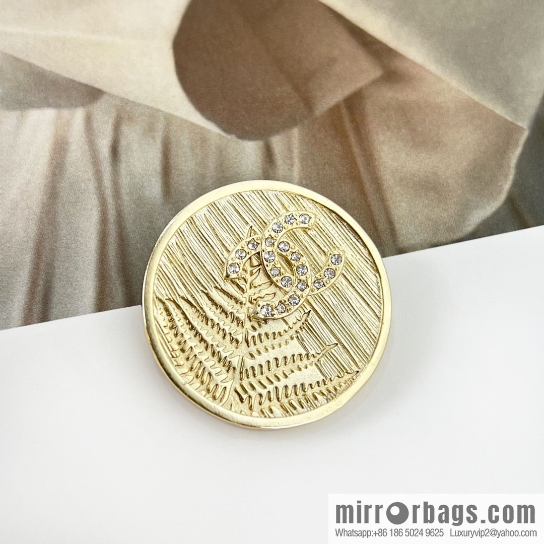 New ☑️ Chanel double c gold round wheat ear brooch