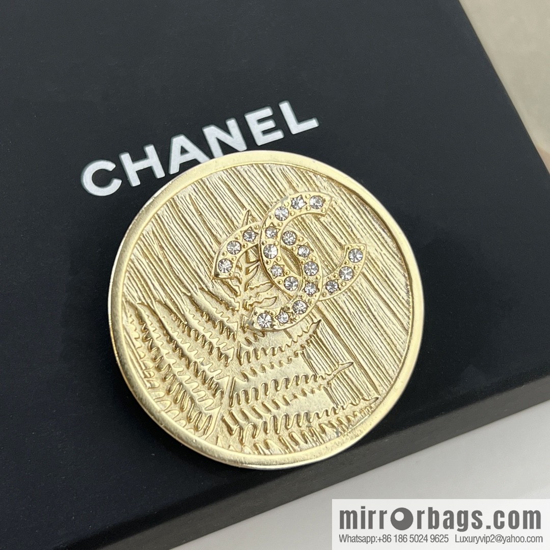 New ☑️ Chanel double c gold round wheat ear brooch