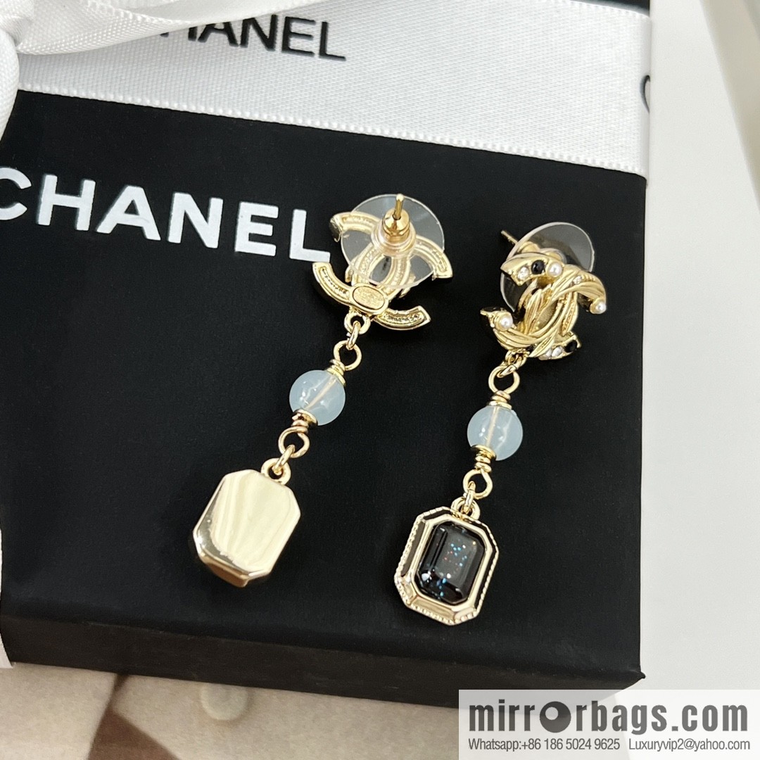 New ☑️ Chanel c3 double c square gemstone stud earrings