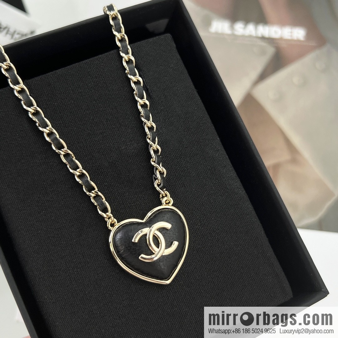 New ☑️ Chanel double c peach heart love necklace