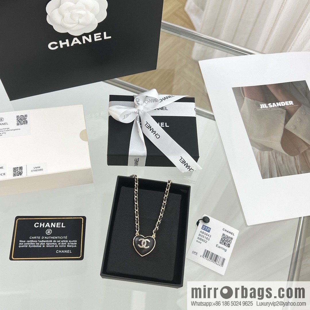 New ☑️ Chanel double c peach heart love necklace