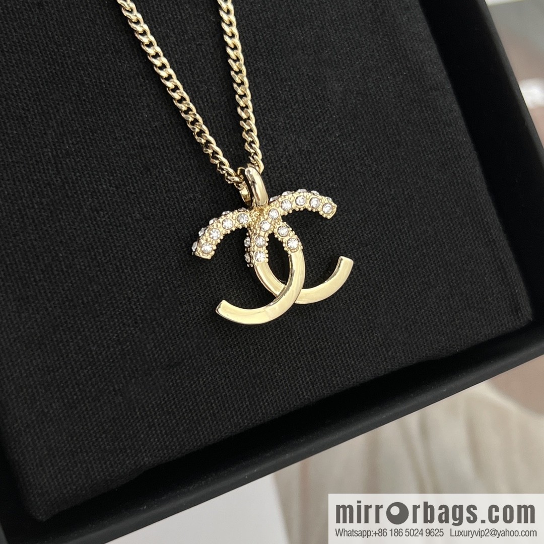 New ☑️ Chanel double c rhinestone patchwork necklace