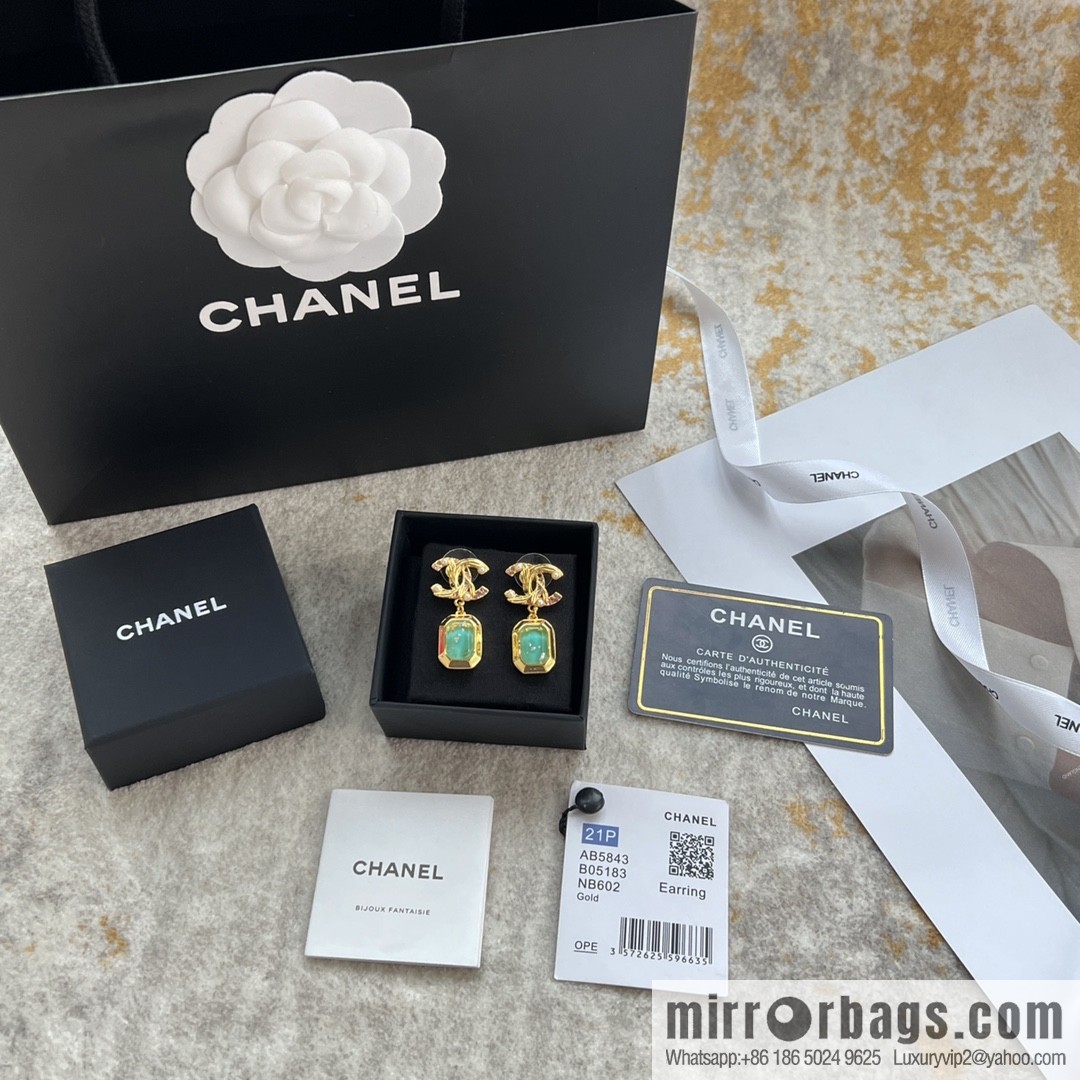 New ☑️ Chanel c2 double c green square stud earrings