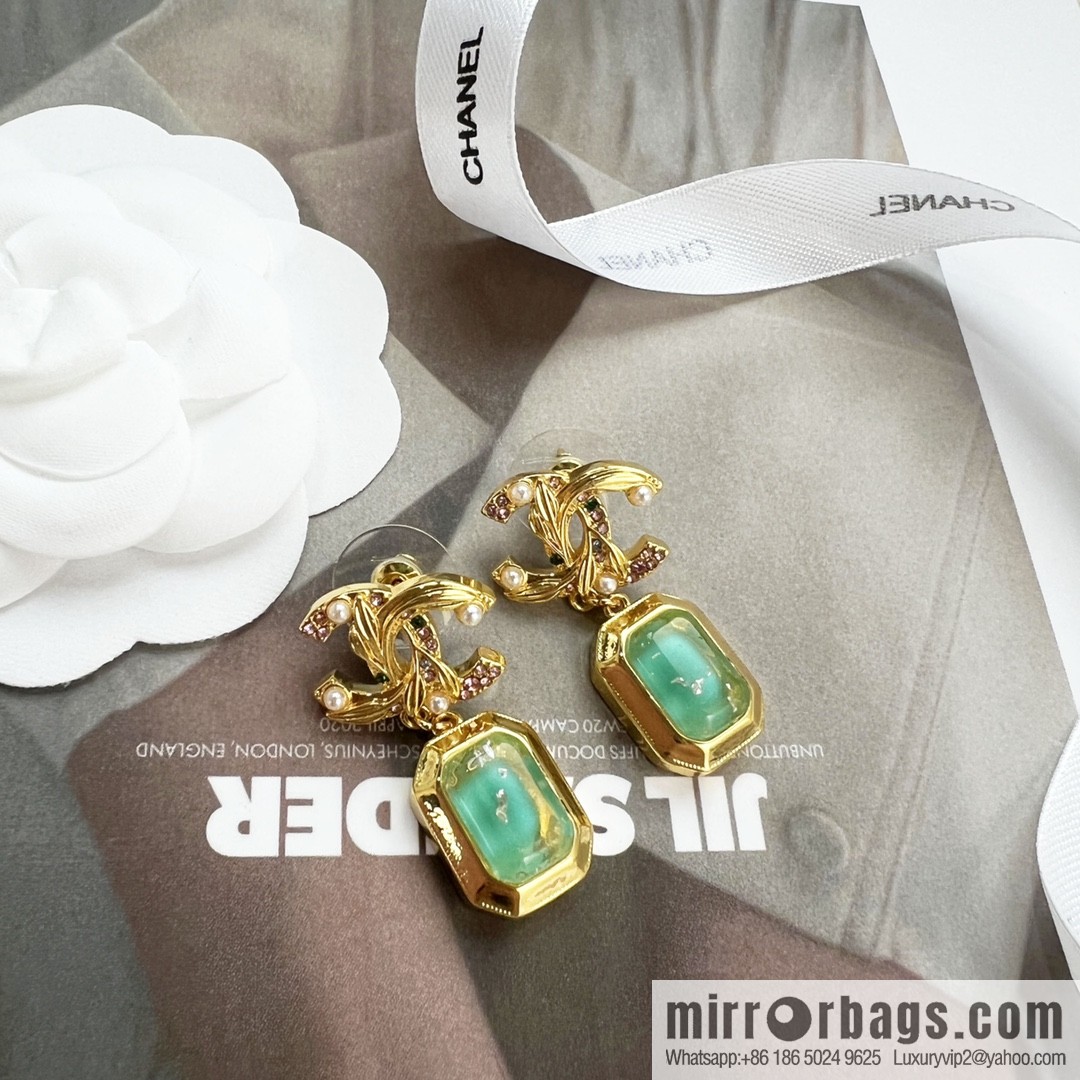 New ☑️ Chanel c2 double c green square stud earrings