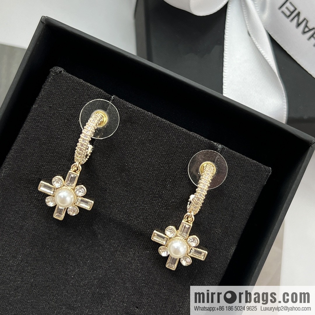 New ☑️ Chanel c3 double c cross stud earrings