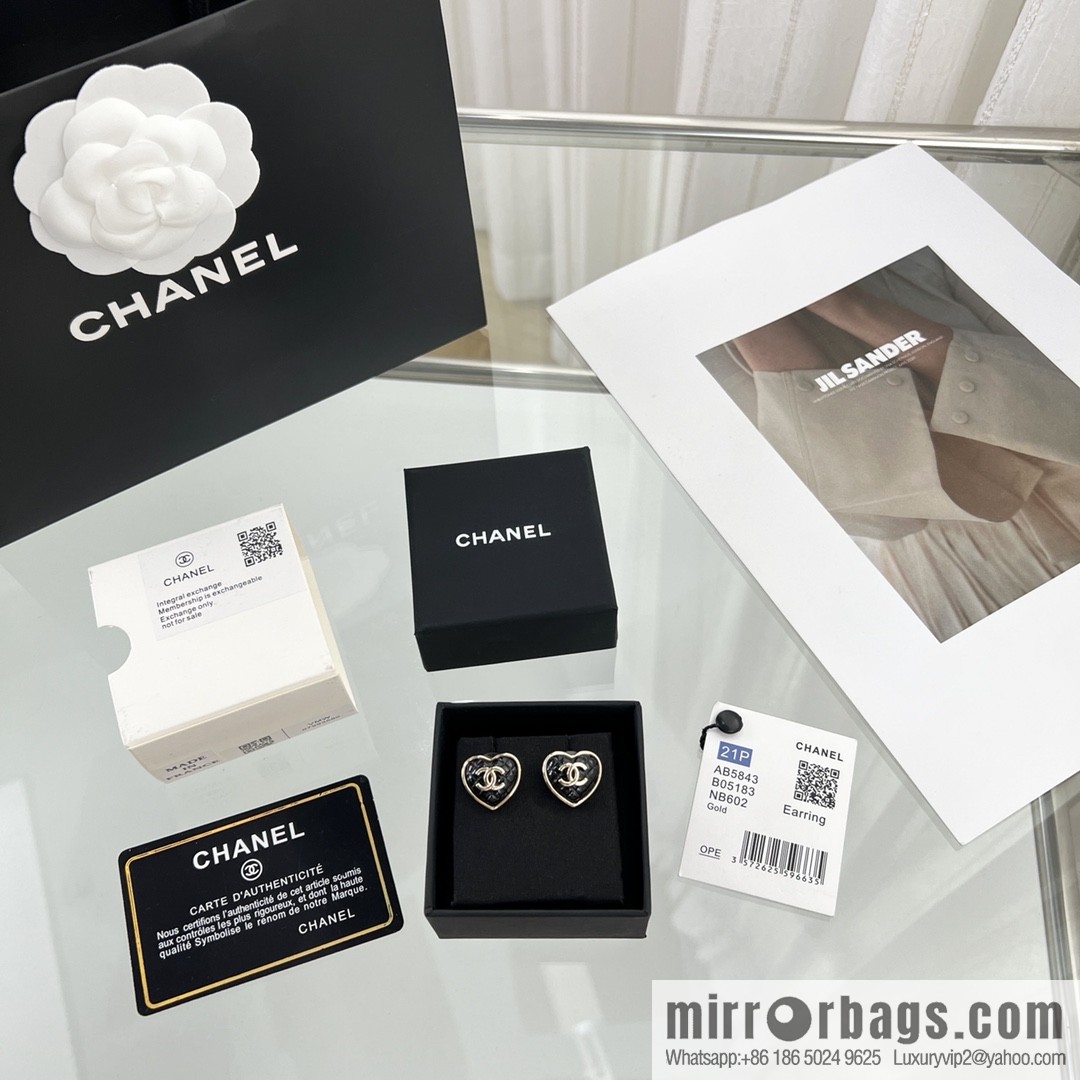 New ☑️ Chanel c1 double c peach heart love stud earrings