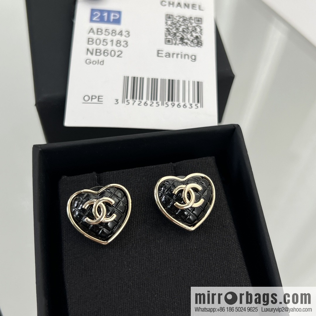 New ☑️ Chanel c1 double c peach heart love stud earrings