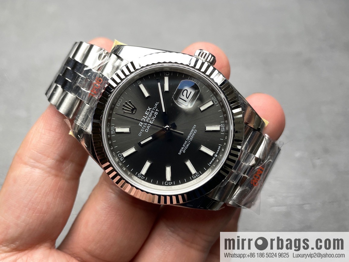 GS does not forget its original intention and adheres to quality. After repeated tempering, it has created the iconic log series watch of Rolex 41MM