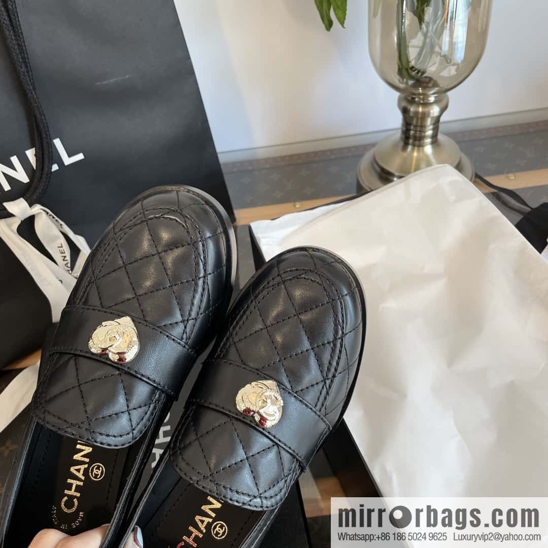 CHANEL Xiaoxiang love gold buckle platform loafers G39697 full leather