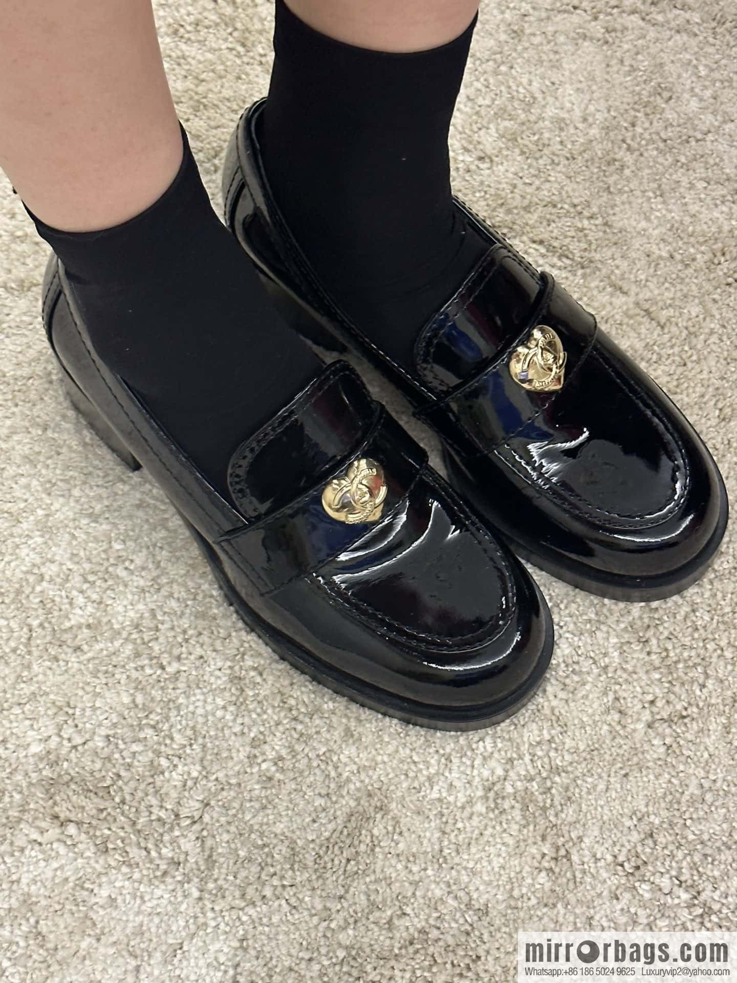 CHANEL Xiaoxiang love gold buckle platform loafers G39697 patent leather