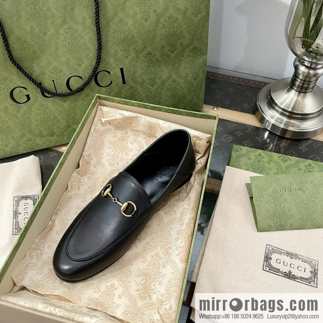 GUCCI Gucci buckle loafers
