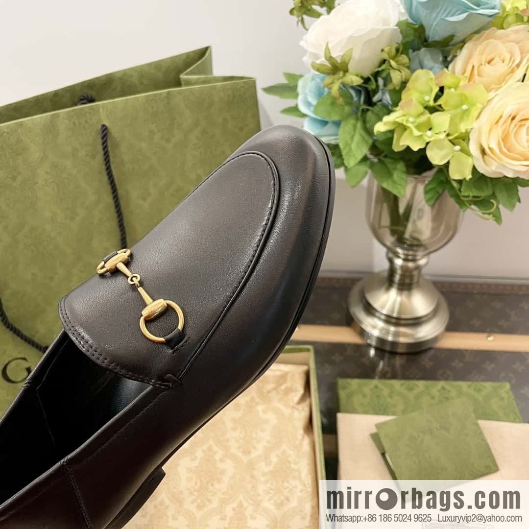 GUCCI Gucci buckle loafers