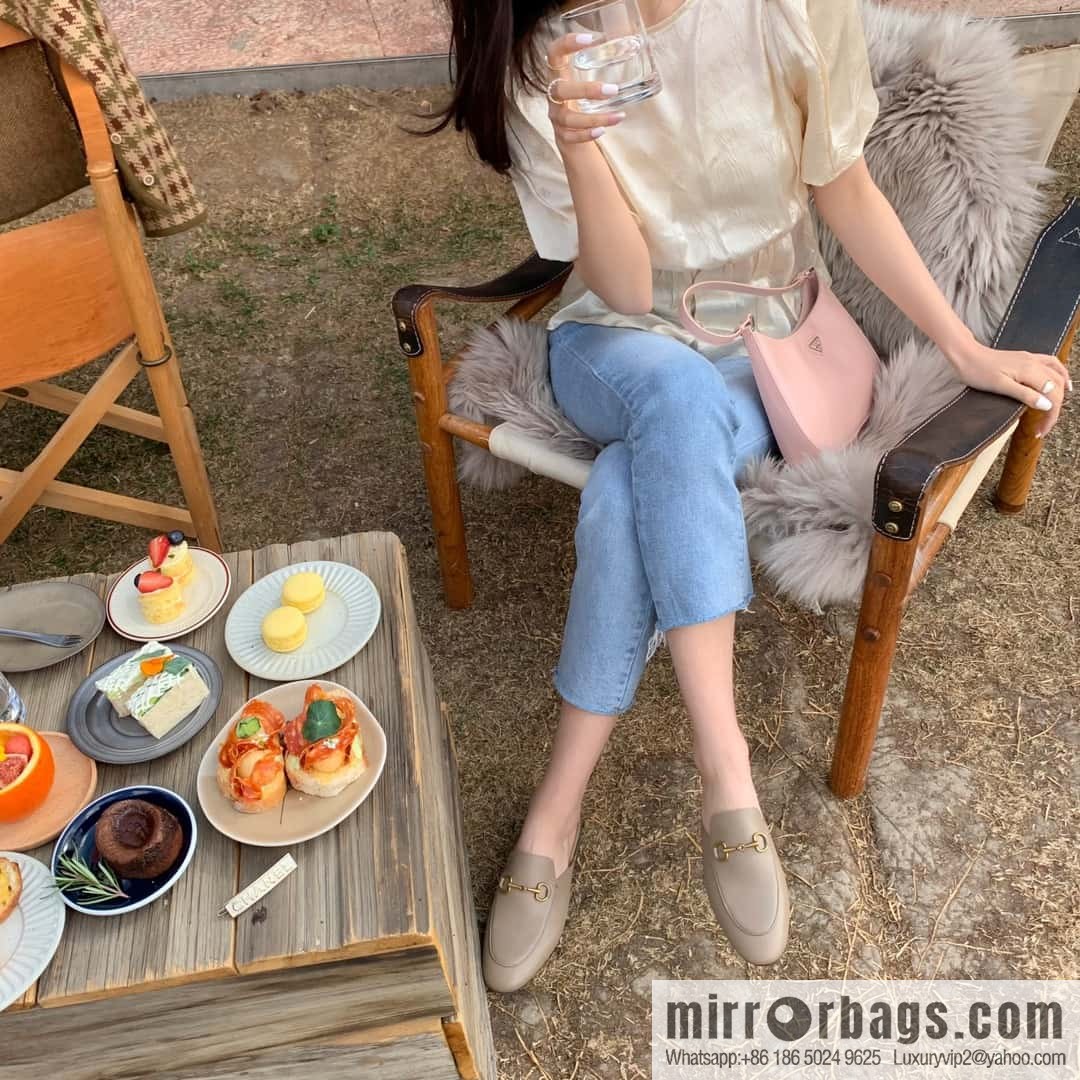 GUCCI horse buckle muller shoes half tray shoes