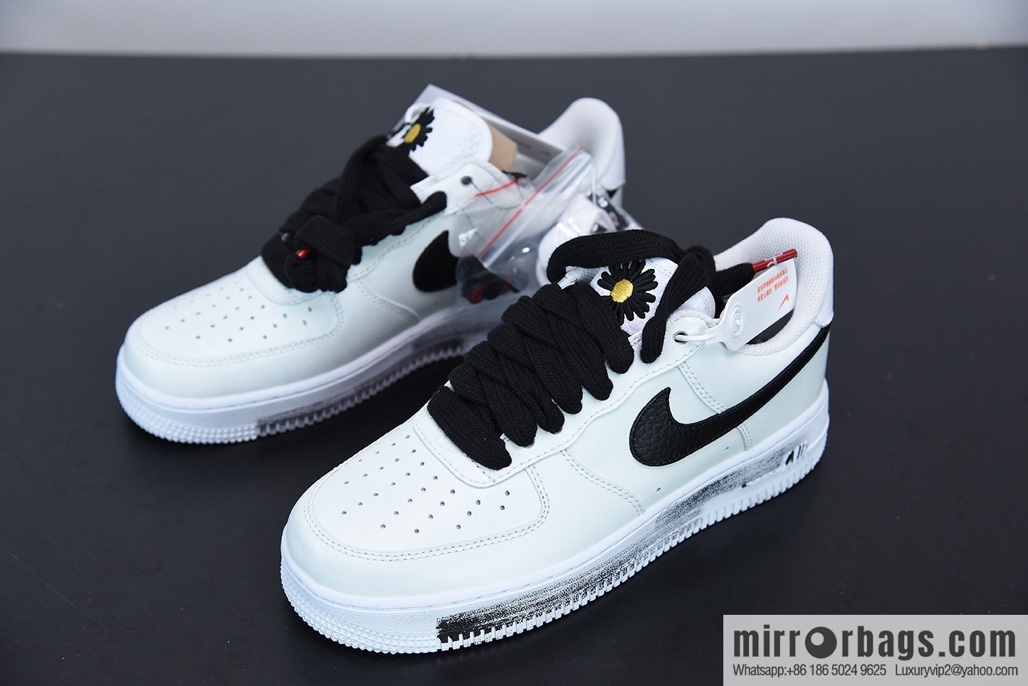 NK Air Force 1 White Quan Zhilong, Daisy 2.0 Old Ink Scratch Leisure Sports Board Shoes, Item Number: DD3223-100