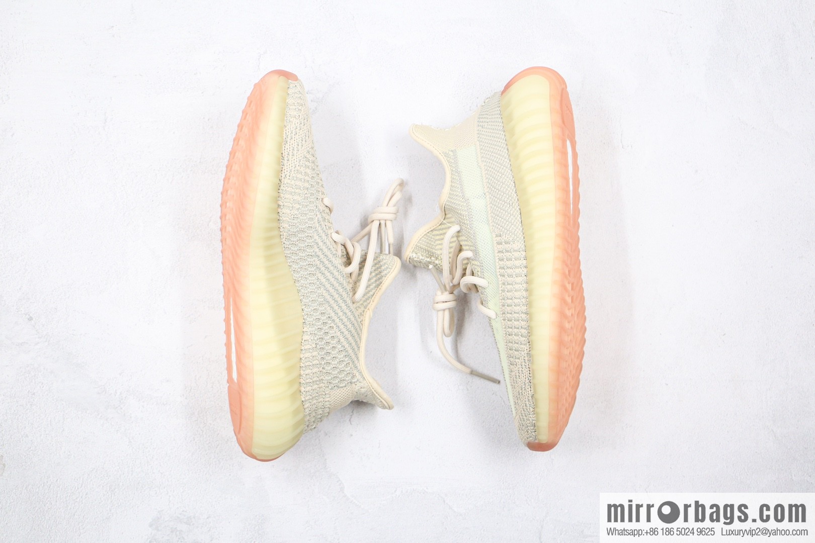 Coconut 350 V2 A version patchwork/swan white limited sneakers