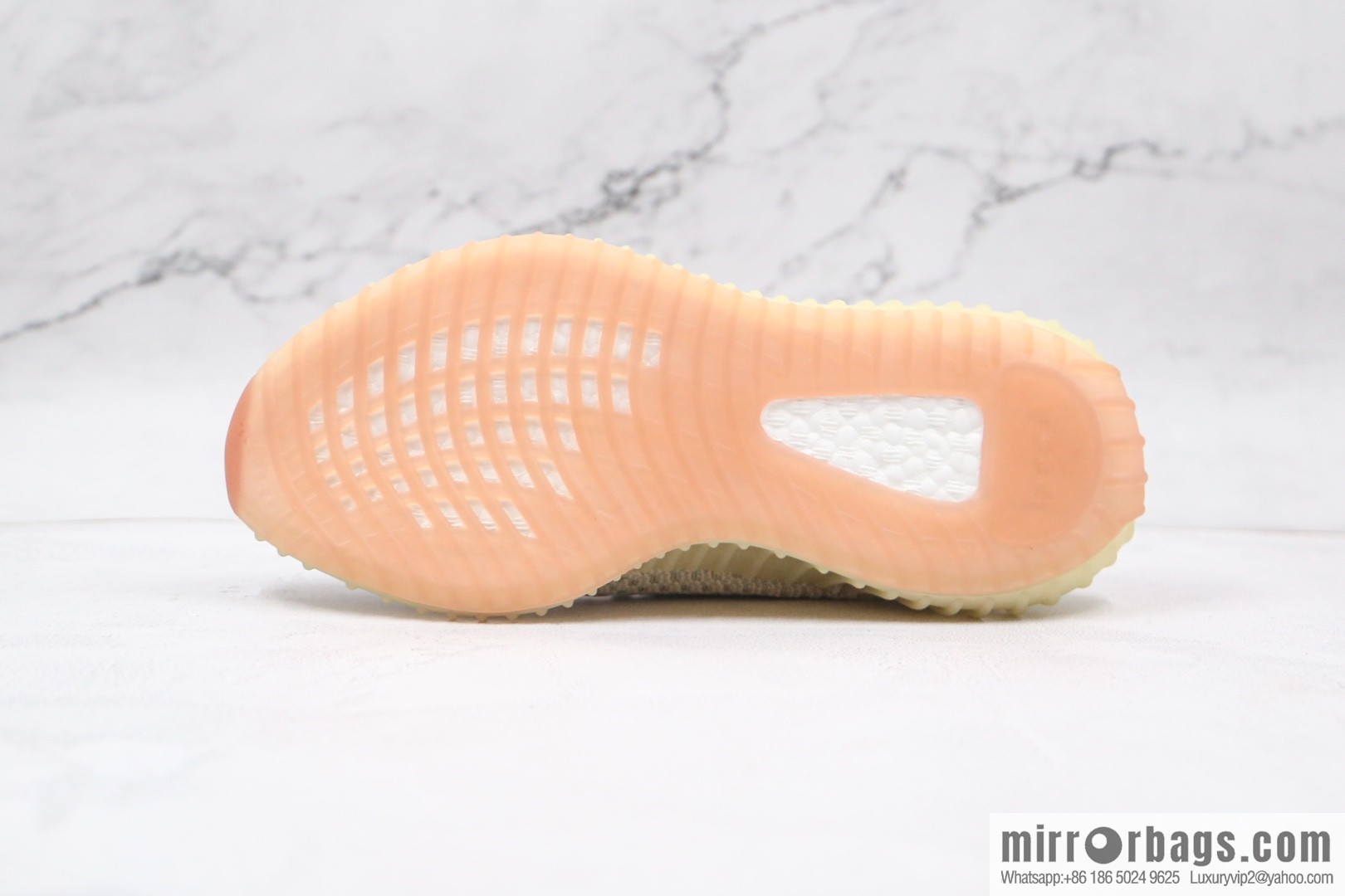 Coconut 350 V2 A version patchwork/swan white limited sneakers