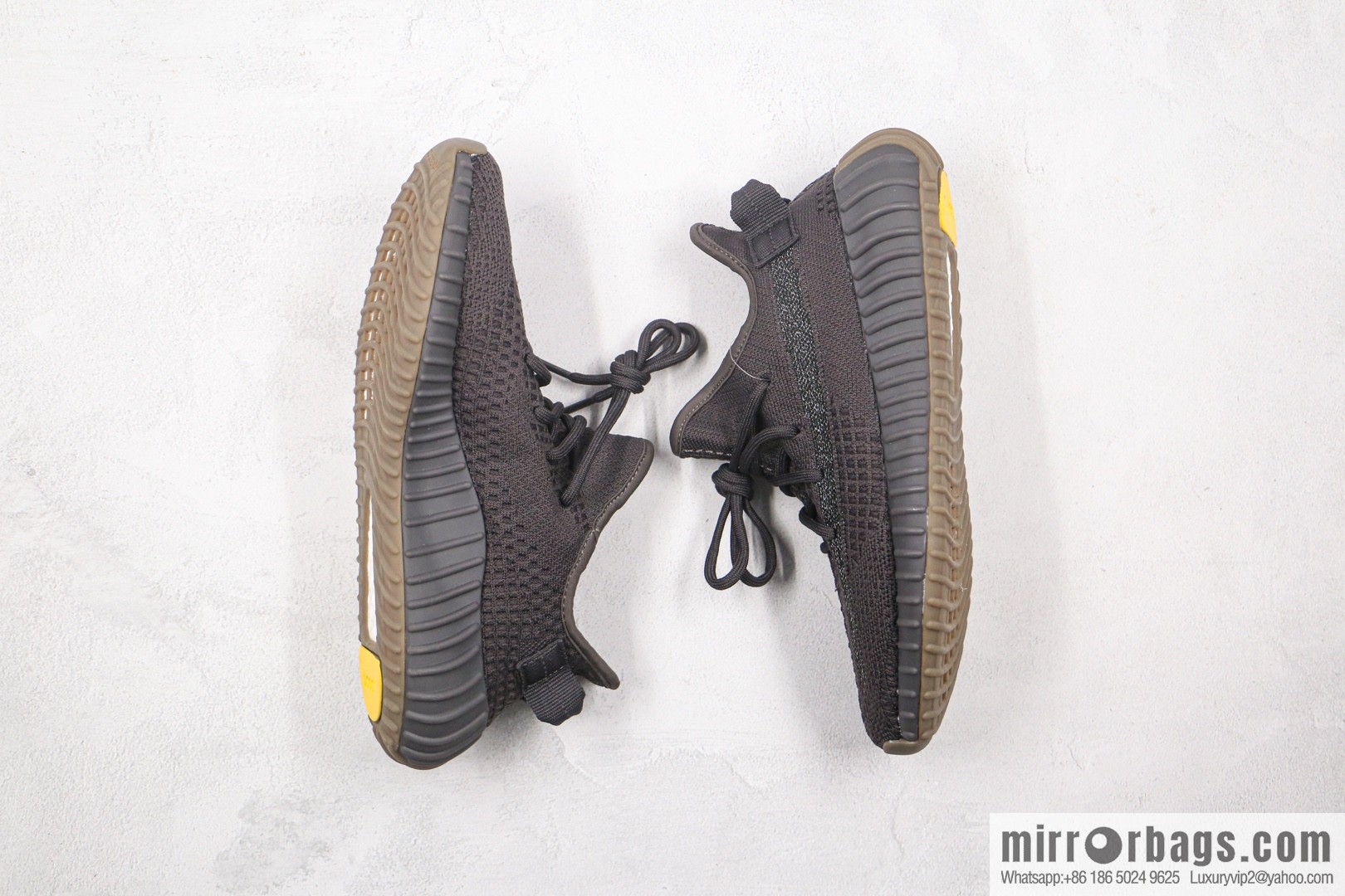 Coconut 350 V2 A version, black raw rubber side through gypsy sneakers