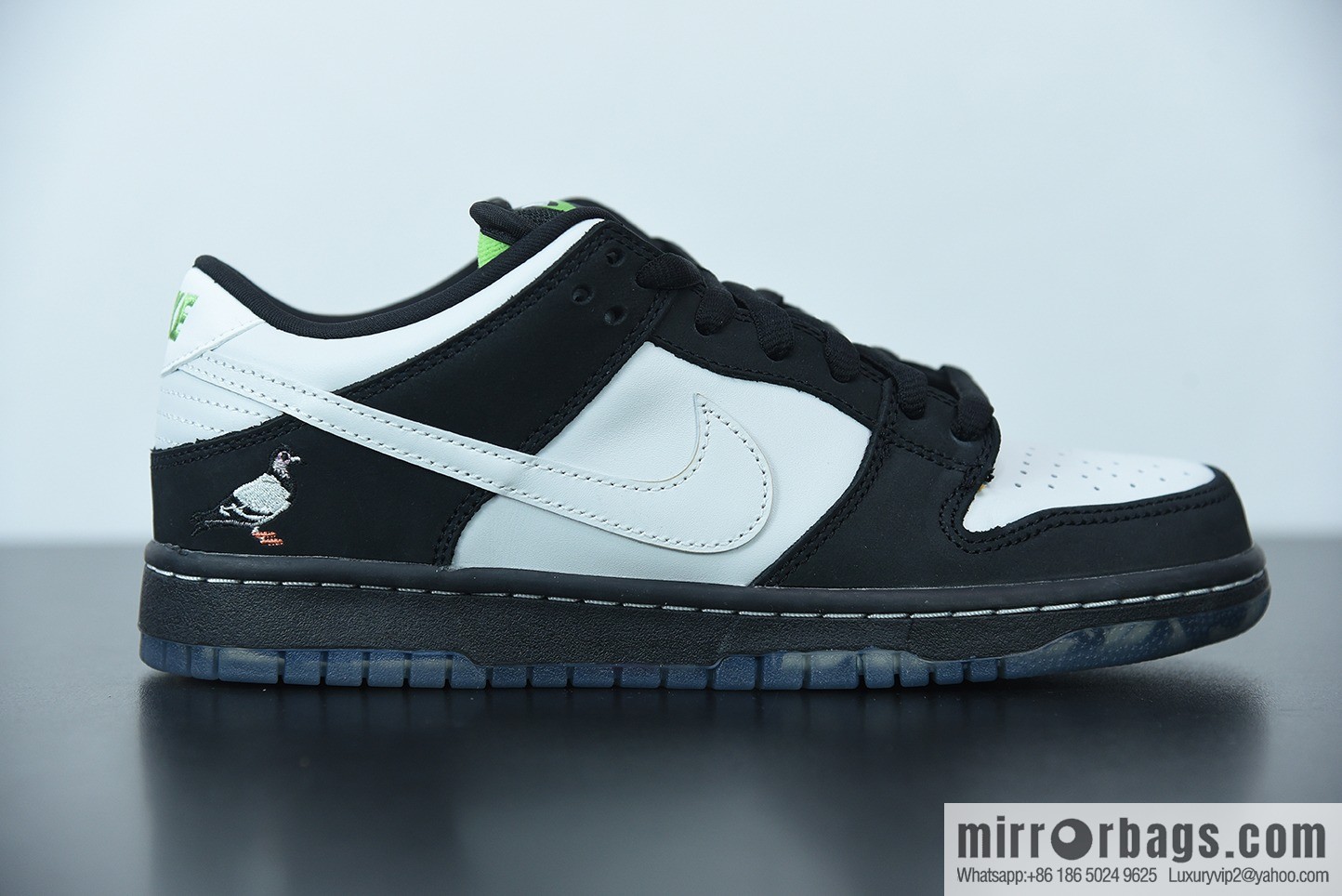 Nk Dunk Low x x Staple joint SB low-top skate shoes black and white pigeons, item number: BV1310-013