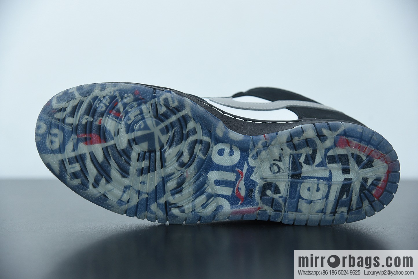 Nk Dunk Low x x Staple joint SB low-top skate shoes black and white pigeons, item number: BV1310-013