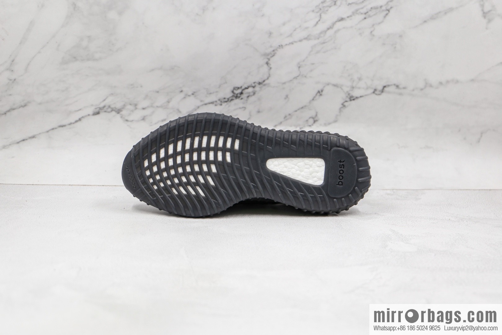 Coconut 350 V2 mesh, cutting-edge cost-effective black sneakers