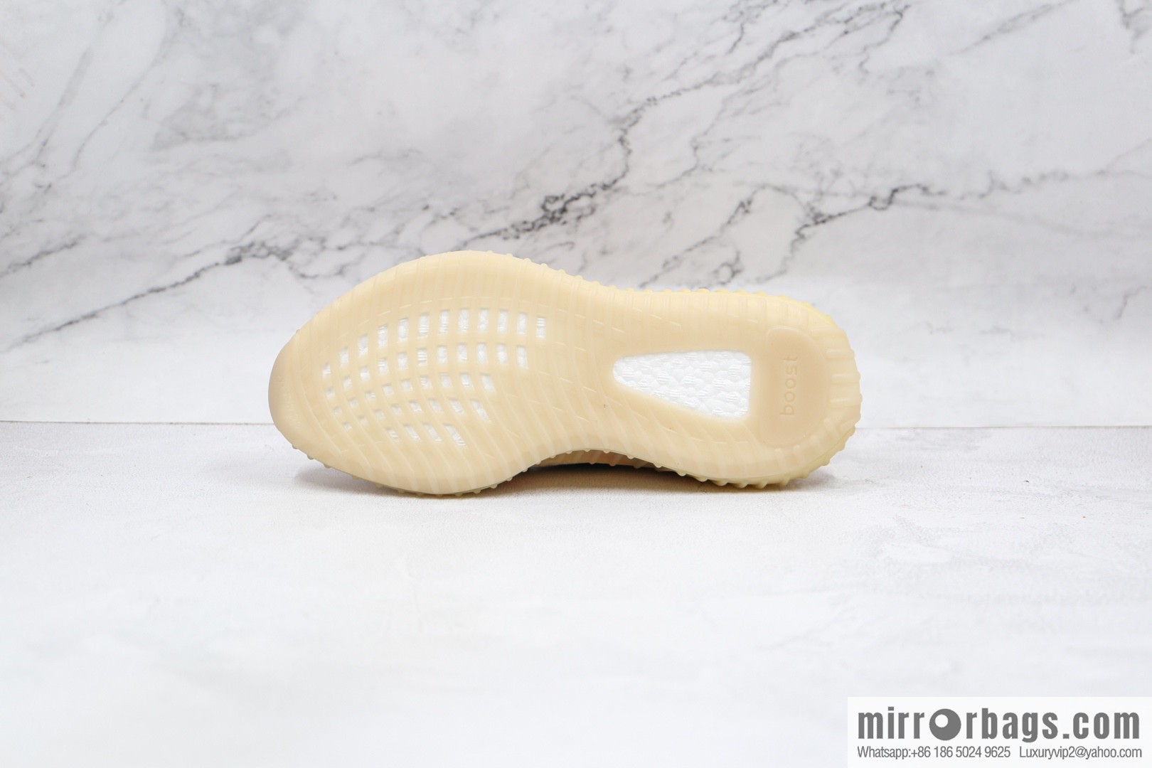 Coconut 350 V2 cutting-edge cost performance, Tyrannosaurus, oats, three-color camouflage YEEZY BOOST 350 V2 sneakers