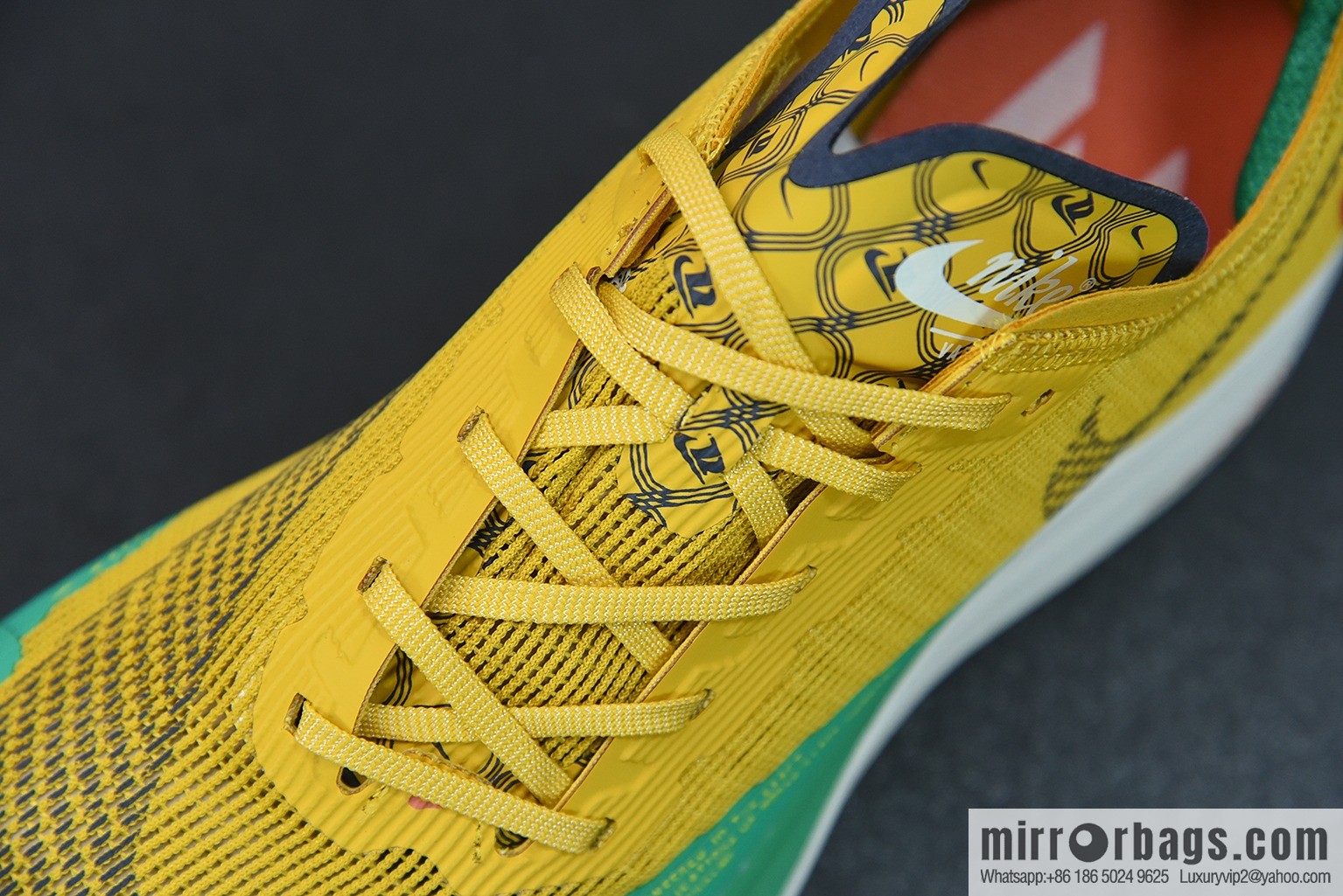 Nk ZoomX Vaporfly NEXT% 2 marathon knit breathable sports shoes, yellow-green, item number: DJ5182 -700