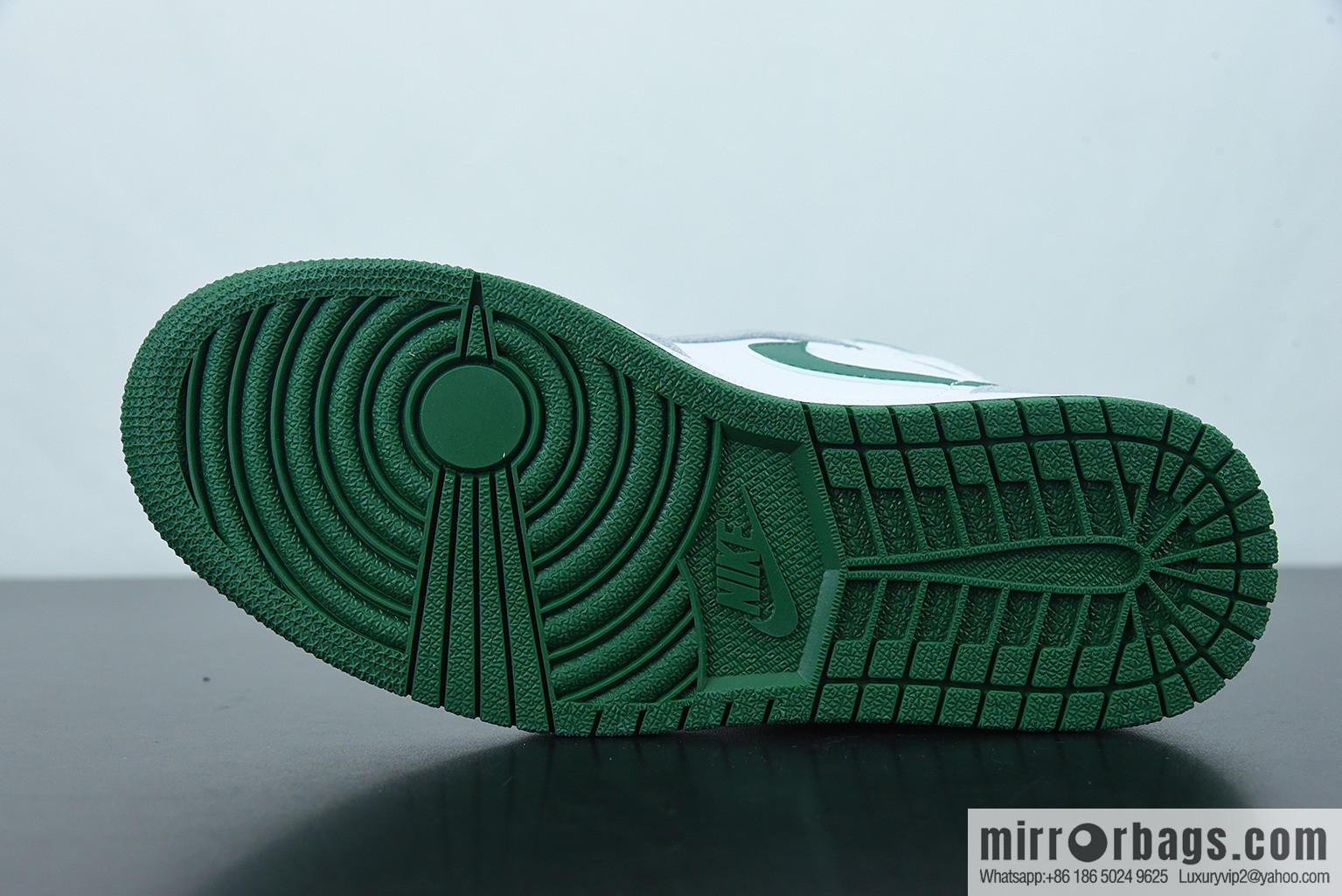 Air Jordan 1 Mid AJ1 Joe 1 medium cultural basketball shoes, white gray green, item number: DC7294-103