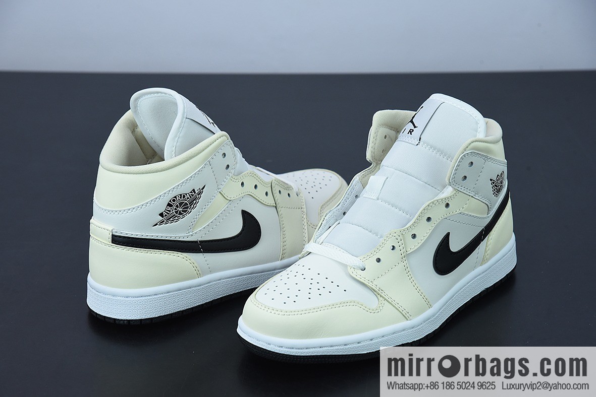 Air Jordan 1 Mid AJ1 Joe 1 milk white coconut milk, Zhongbang basketball shoes, item number: BQ6472-121