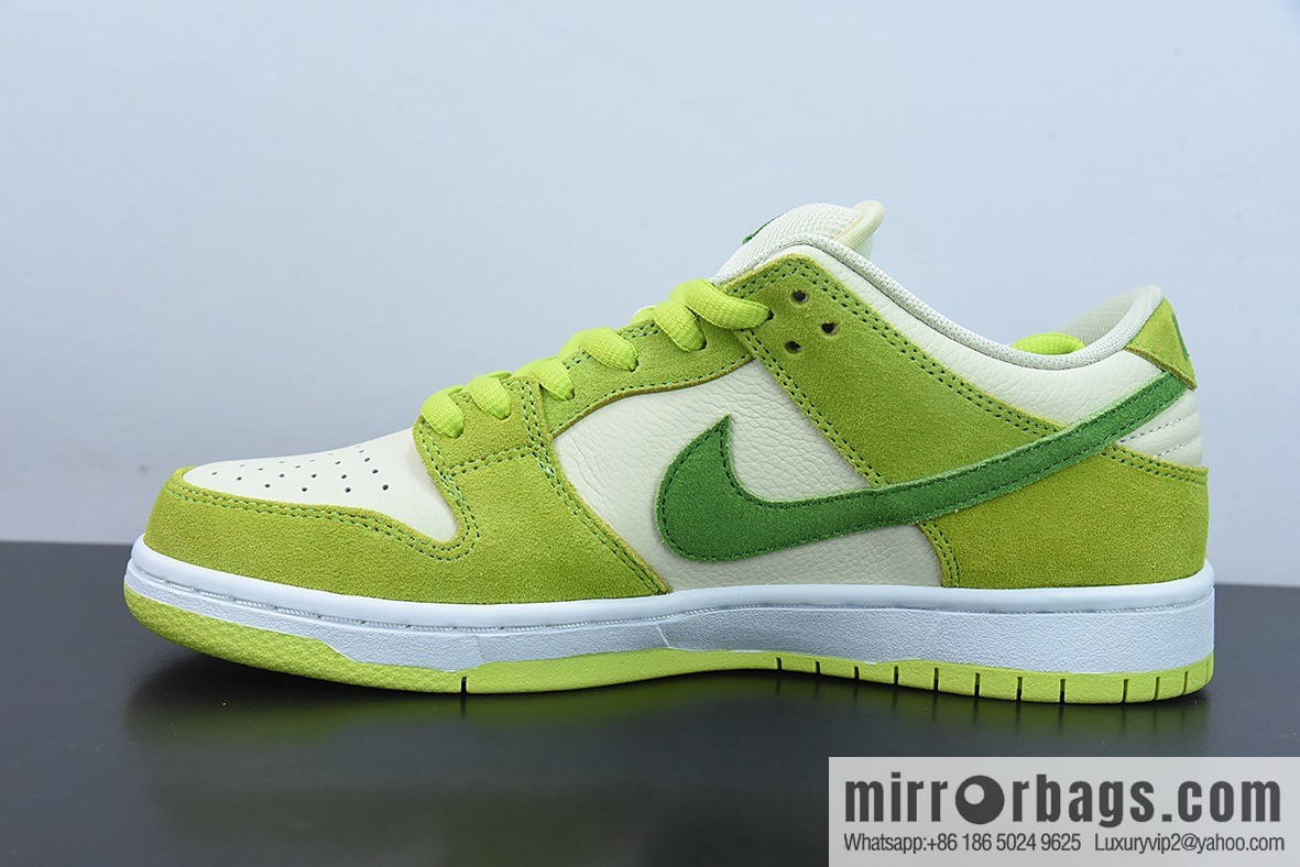 M00M5 pure original version Nk SB Dunk Low apple green Vintage low-top leisure sports skateboard shoes, item number: DM0807-300
